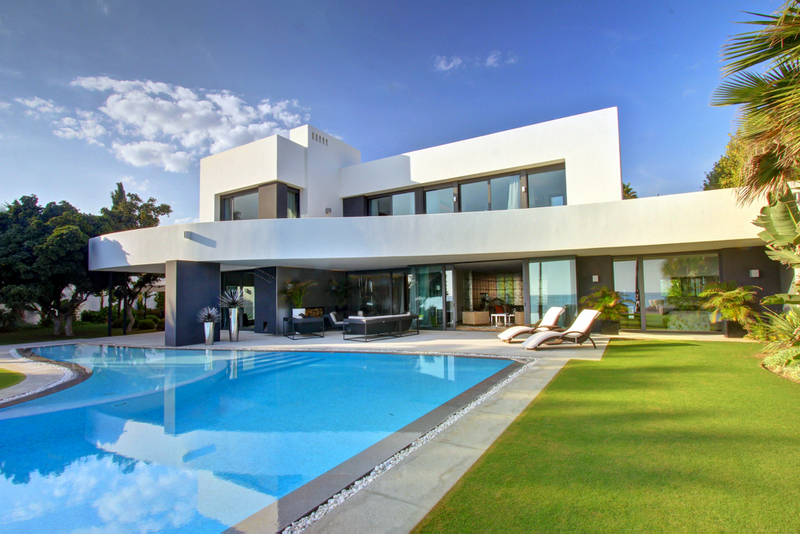 New Contemporary Villa in Estepona